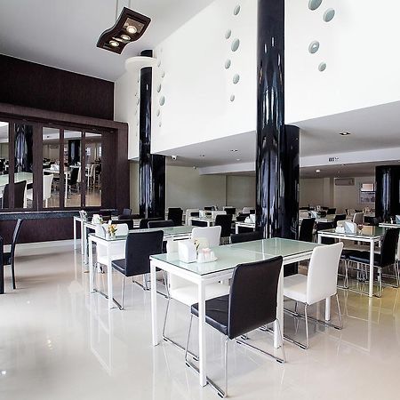 Md Grand Hotel Nakhon Накхонсітхаммарат Екстер'єр фото