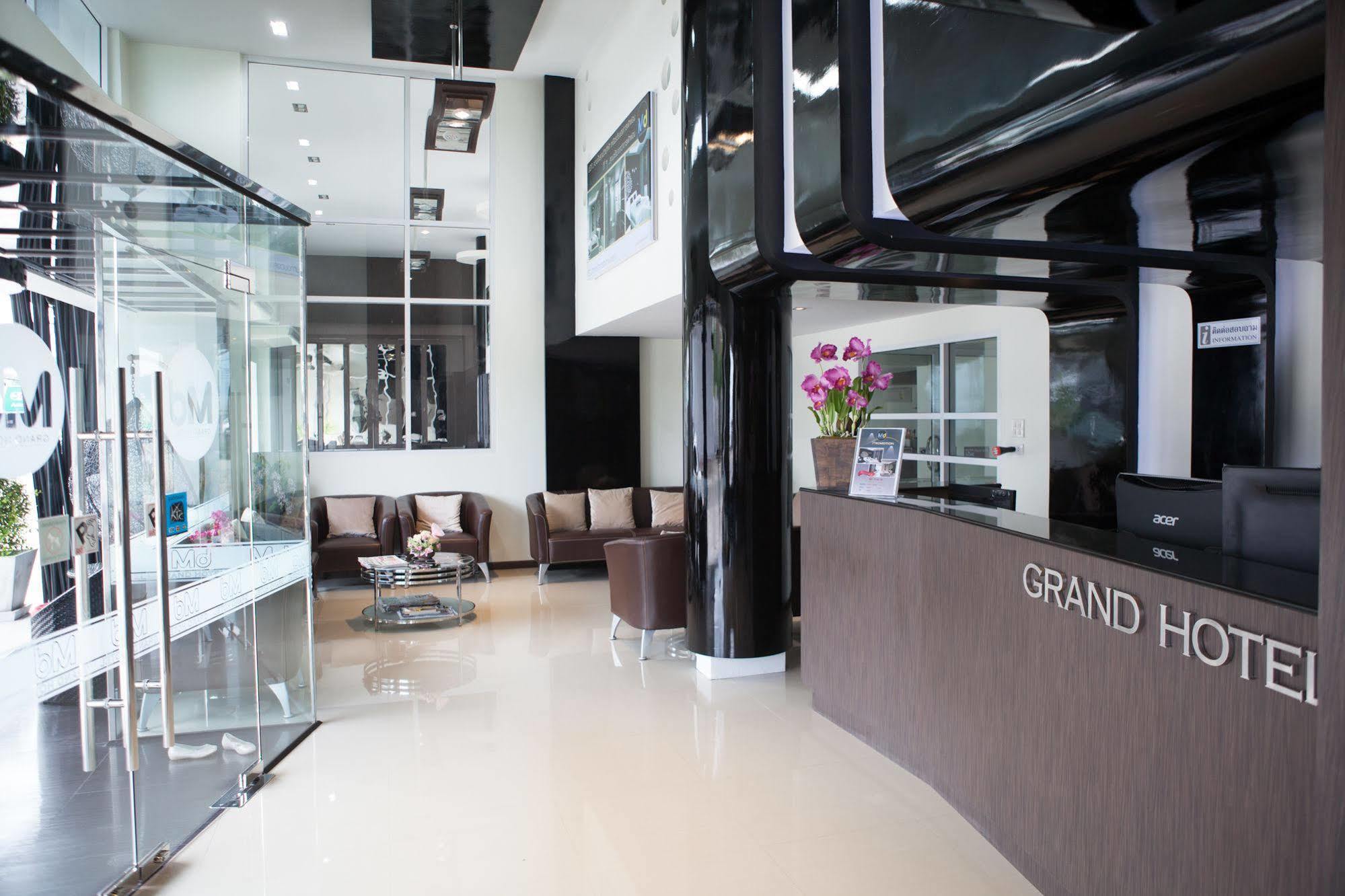Md Grand Hotel Nakhon Накхонсітхаммарат Екстер'єр фото